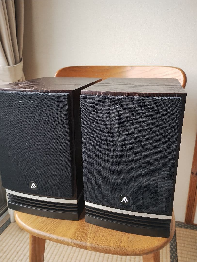 ファインオーディオ　Fyne Audio f500 ダークオーク　スピーカー